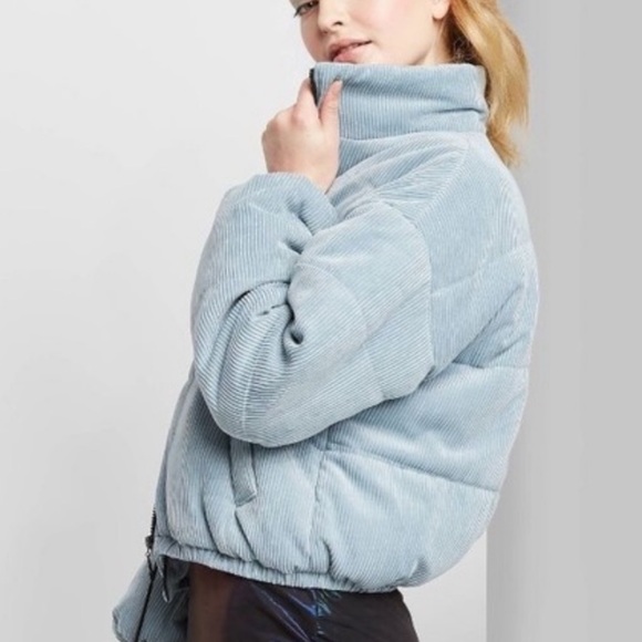 Wild Fable Corduroy Puffer Cropped Bomber Jacket with Zipper and Pockets Size L - Picture 2 of 14